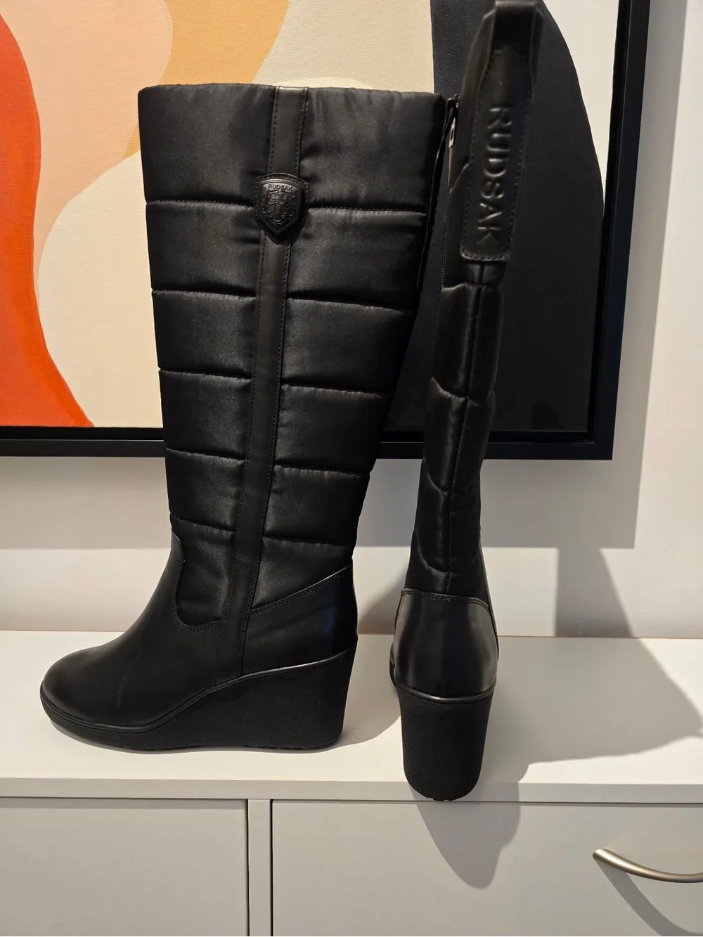 NWT RUDSAK Black Quilted Wedge Knee-High Boots Size 41 - Picture 2 of 6